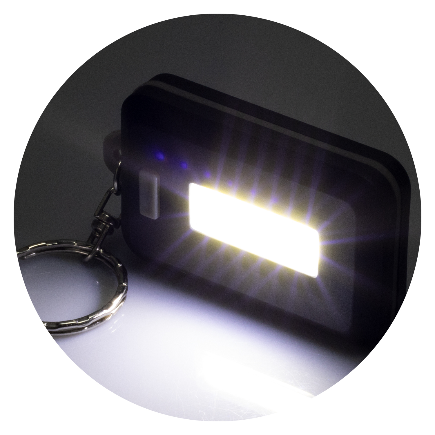 TRENDS Luton COB Light Key Ring