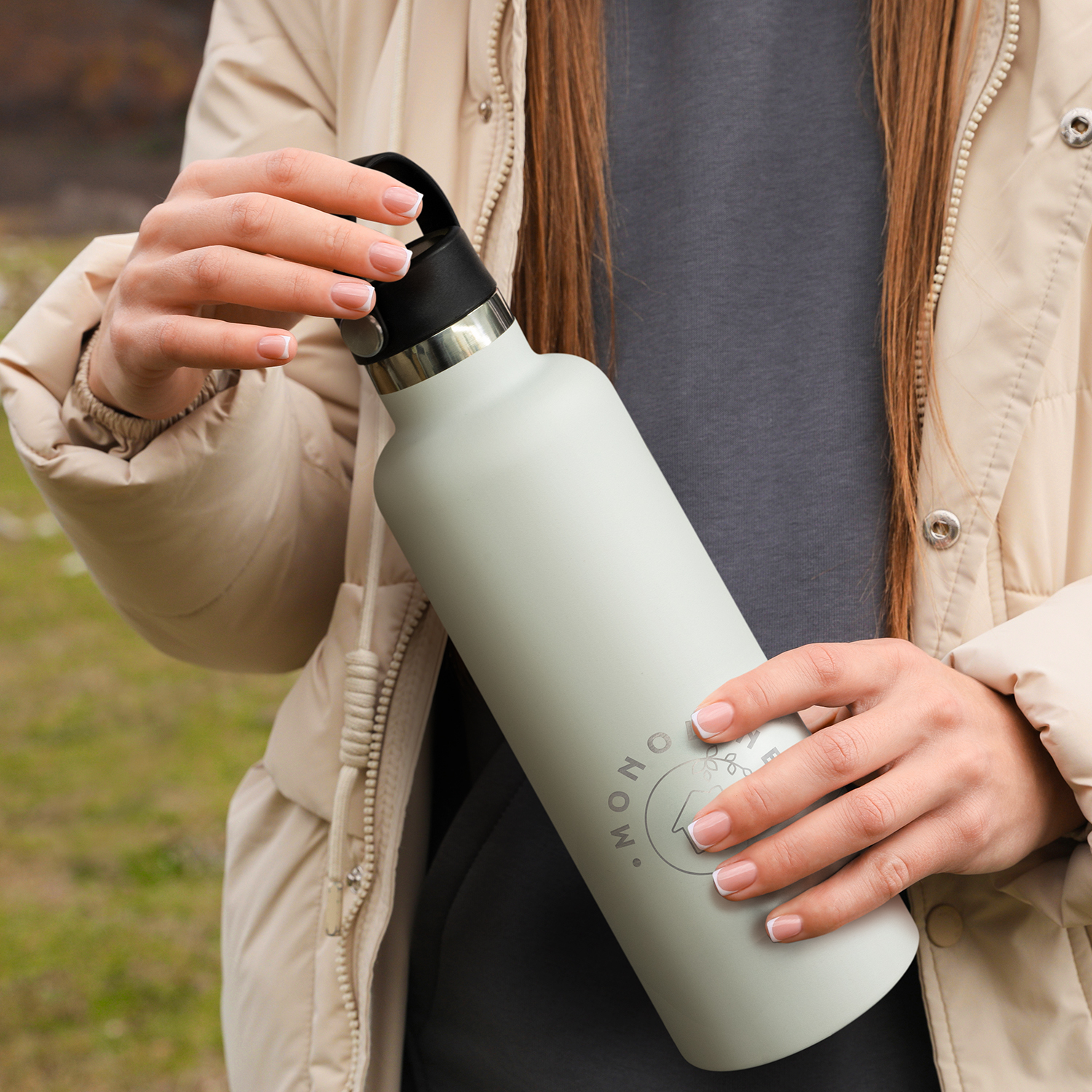 TRENDS | Nomad Vacuum Bottle 1L - Carry Lid