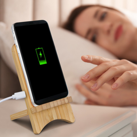 Bamboo Wireless Charging Stand 118495 | Feature
