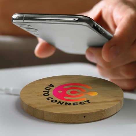 Vita Bamboo Wireless Charger - Round 120613 | Feature