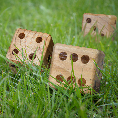 Wooden Yard Dice Game 122282 | Feature
