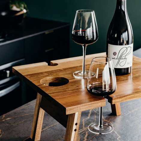 Keepsake Folding Wine Table 122316 | Feature